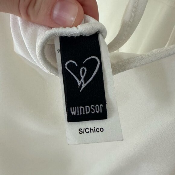 Windsor White Sleeveless Cut-Out Back V-Neckline - Picture 4 of 5